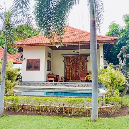 Di Abian Villas 아메드 외부 사진