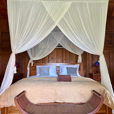 Di Abian Villas 아메드 외부 사진