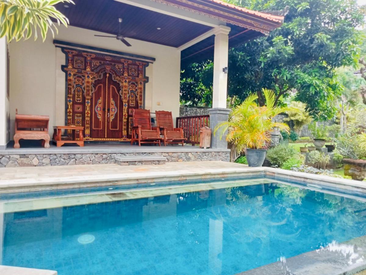 Di Abian Villas 아메드 외부 사진