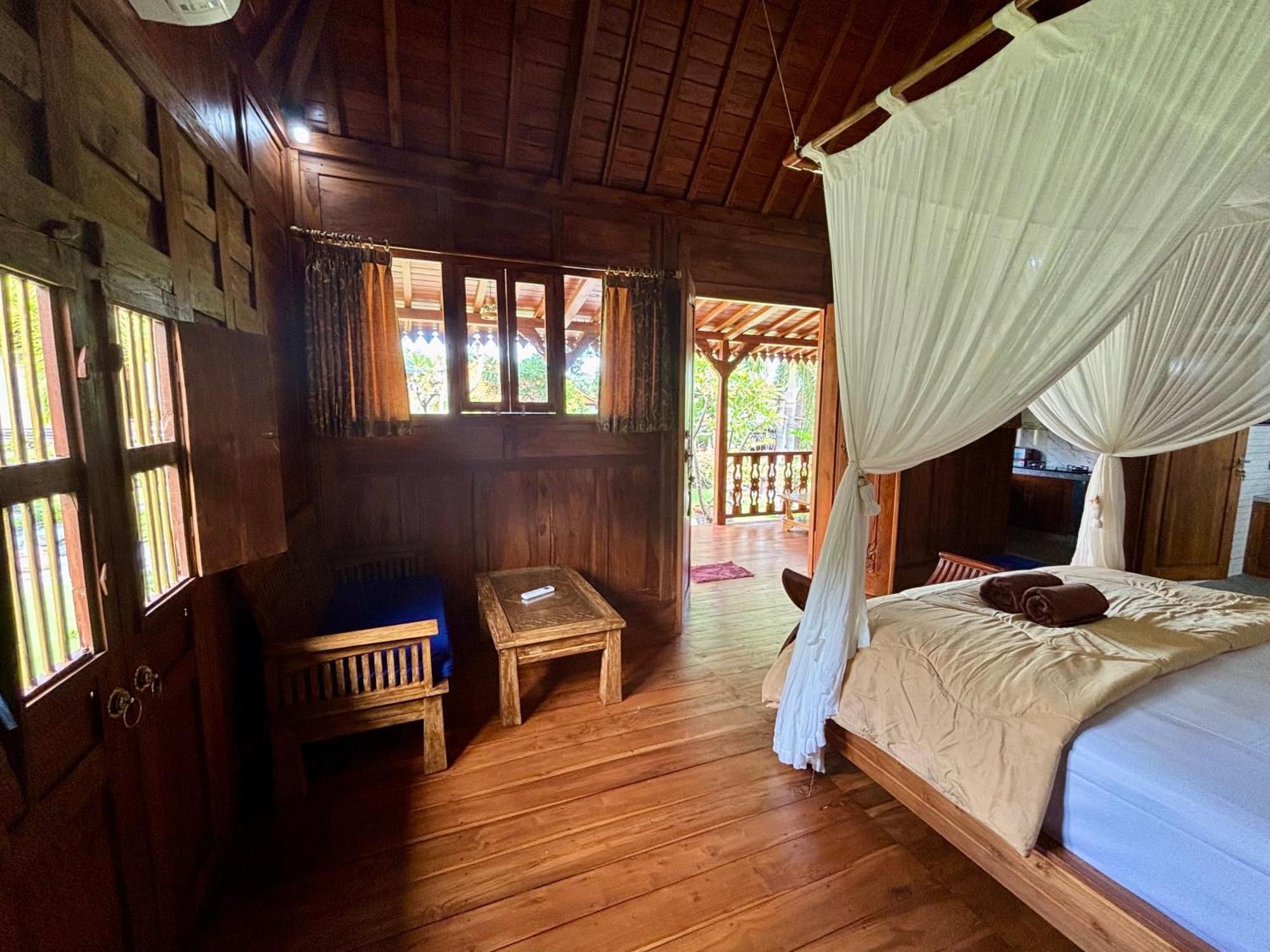 Di Abian Villas 아메드 외부 사진