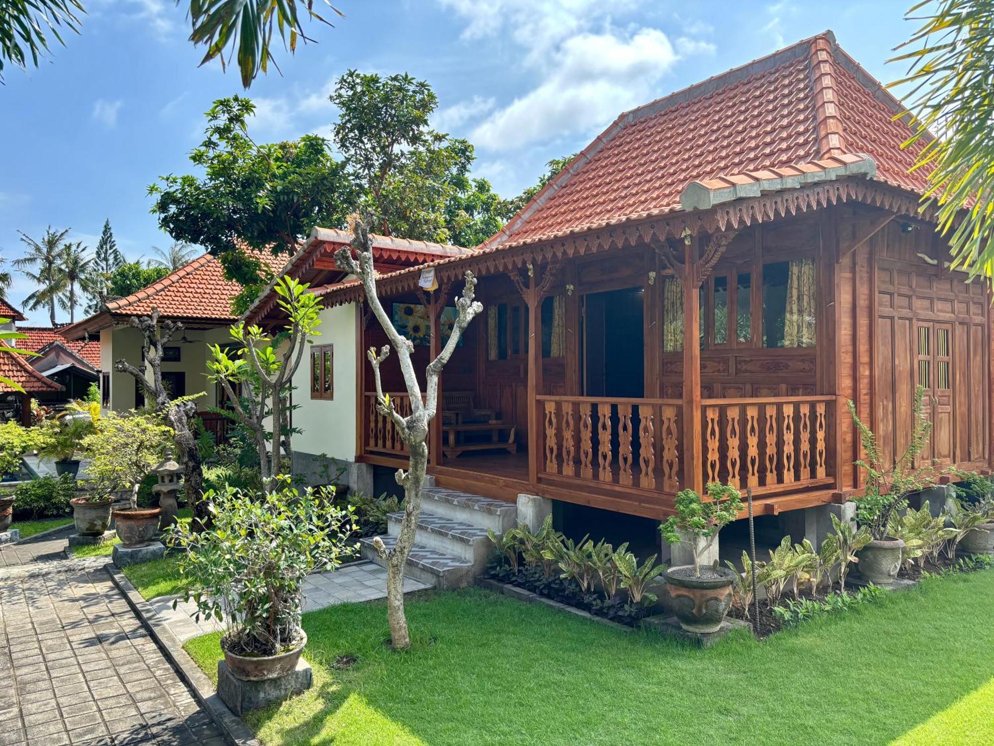 Di Abian Villas 아메드 외부 사진