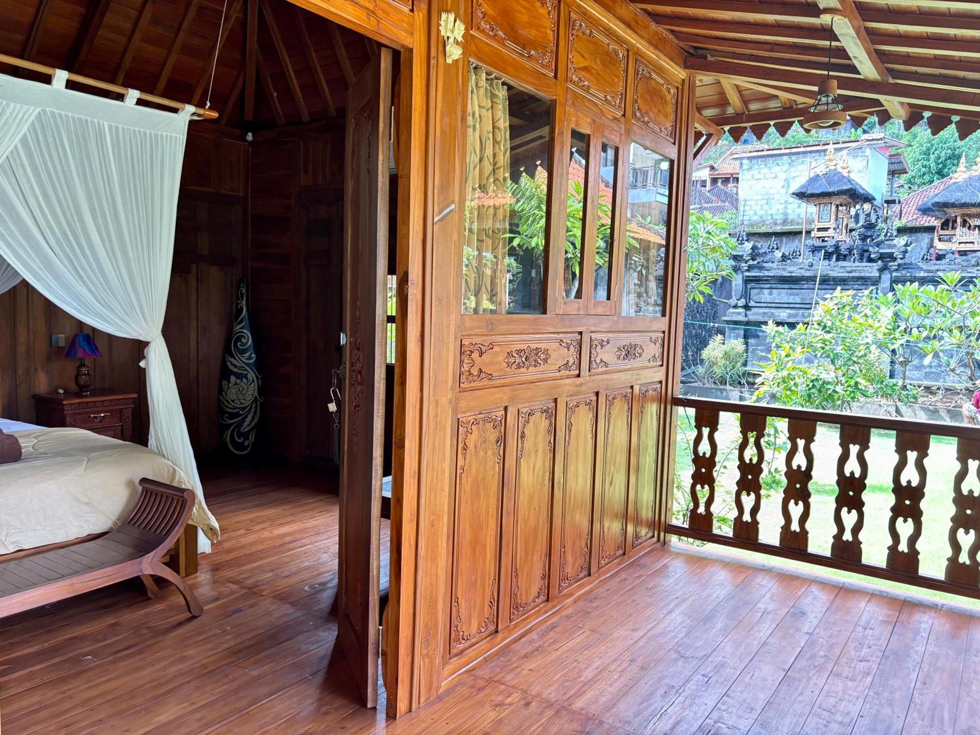 Di Abian Villas 아메드 객실 사진