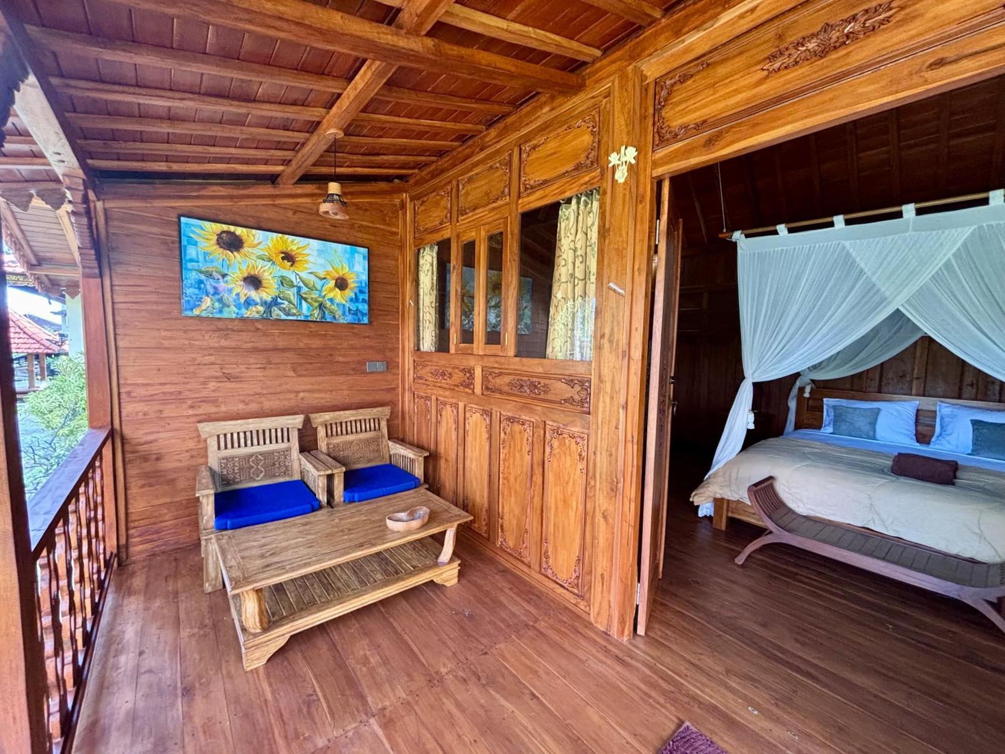 Di Abian Villas 아메드 객실 사진