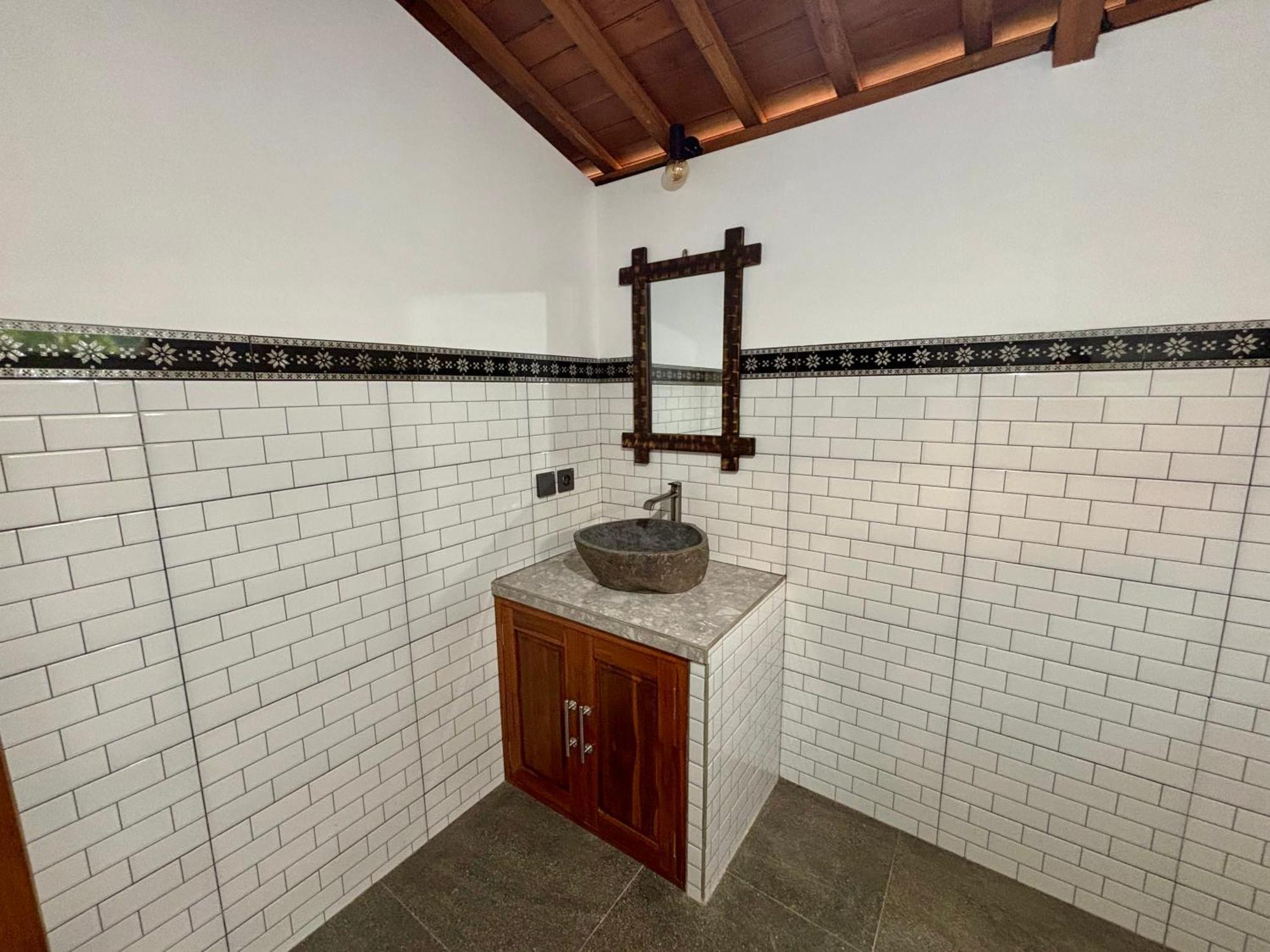 Di Abian Villas 아메드 객실 사진