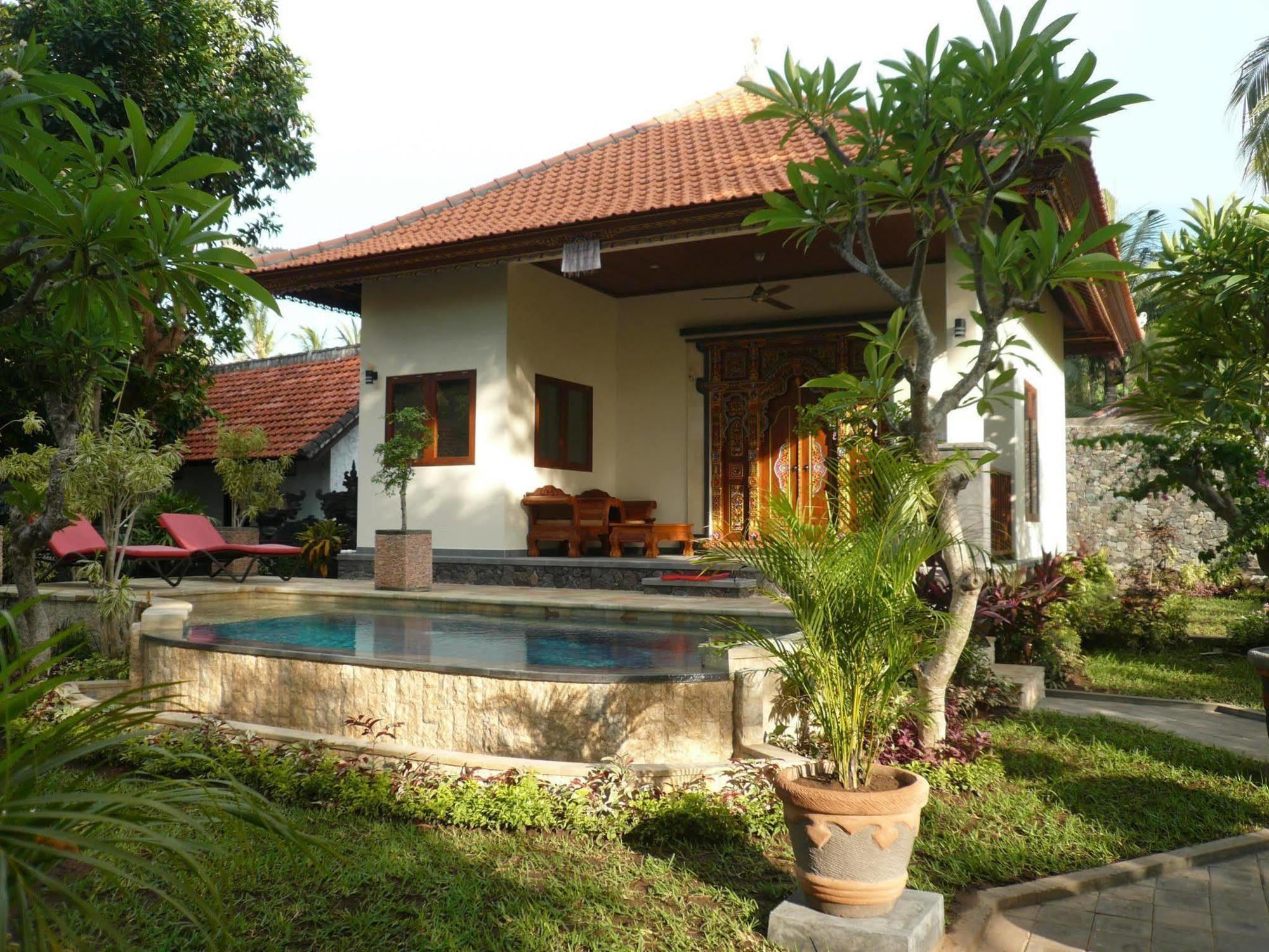 Di Abian Villas 아메드 외부 사진
